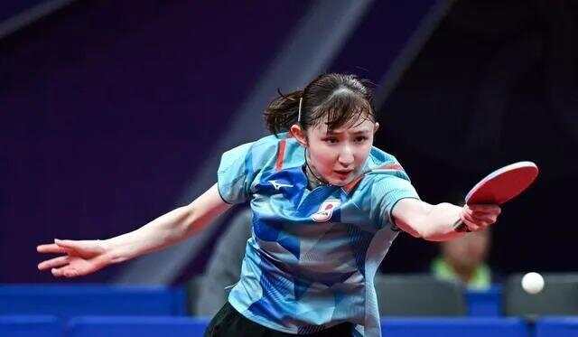 與球隊發生 與球隊發生