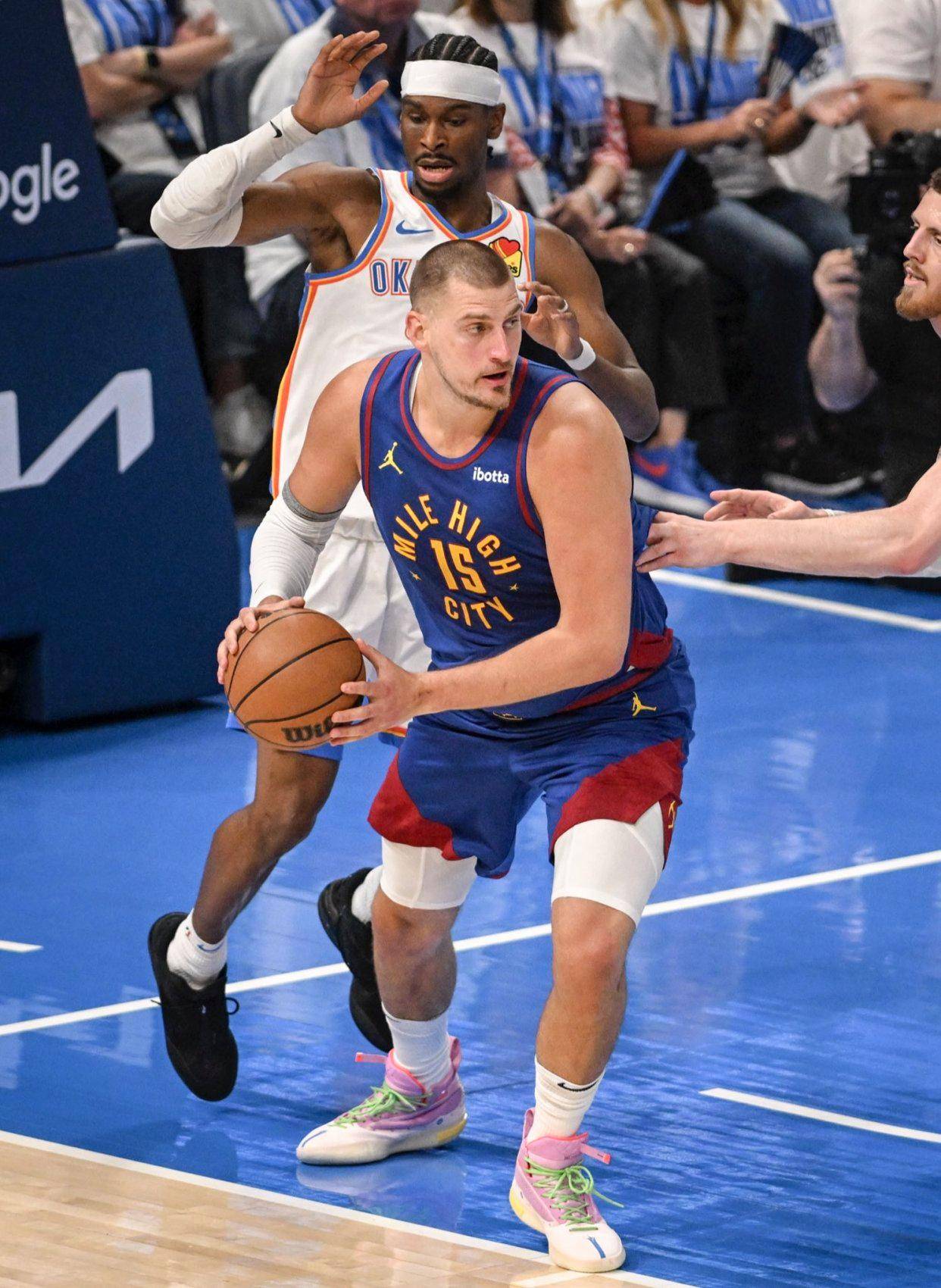 典神锋在跨 典神锋在跨