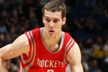 后卫还存在 后卫还存在