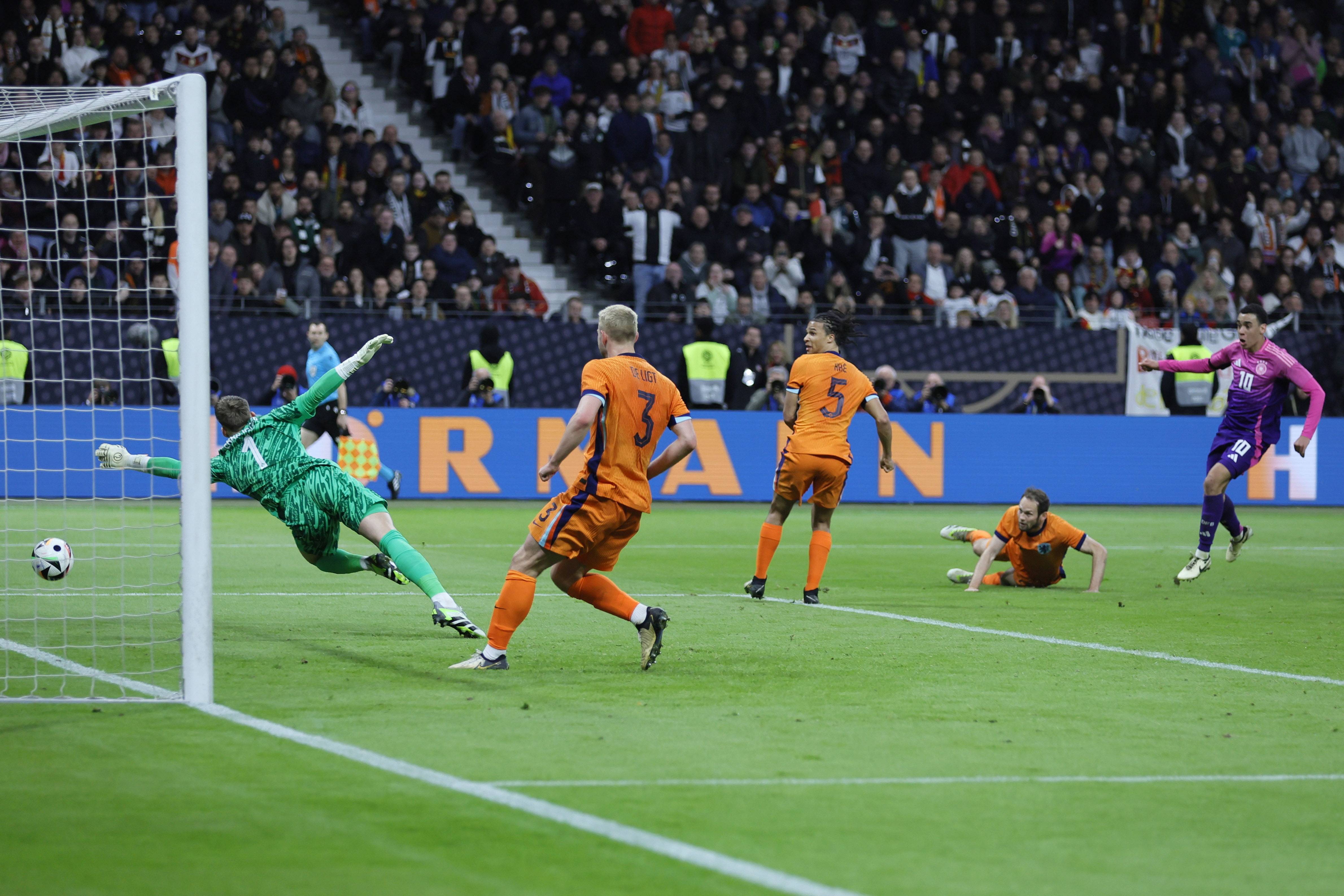 此次交锋更 此次交锋更