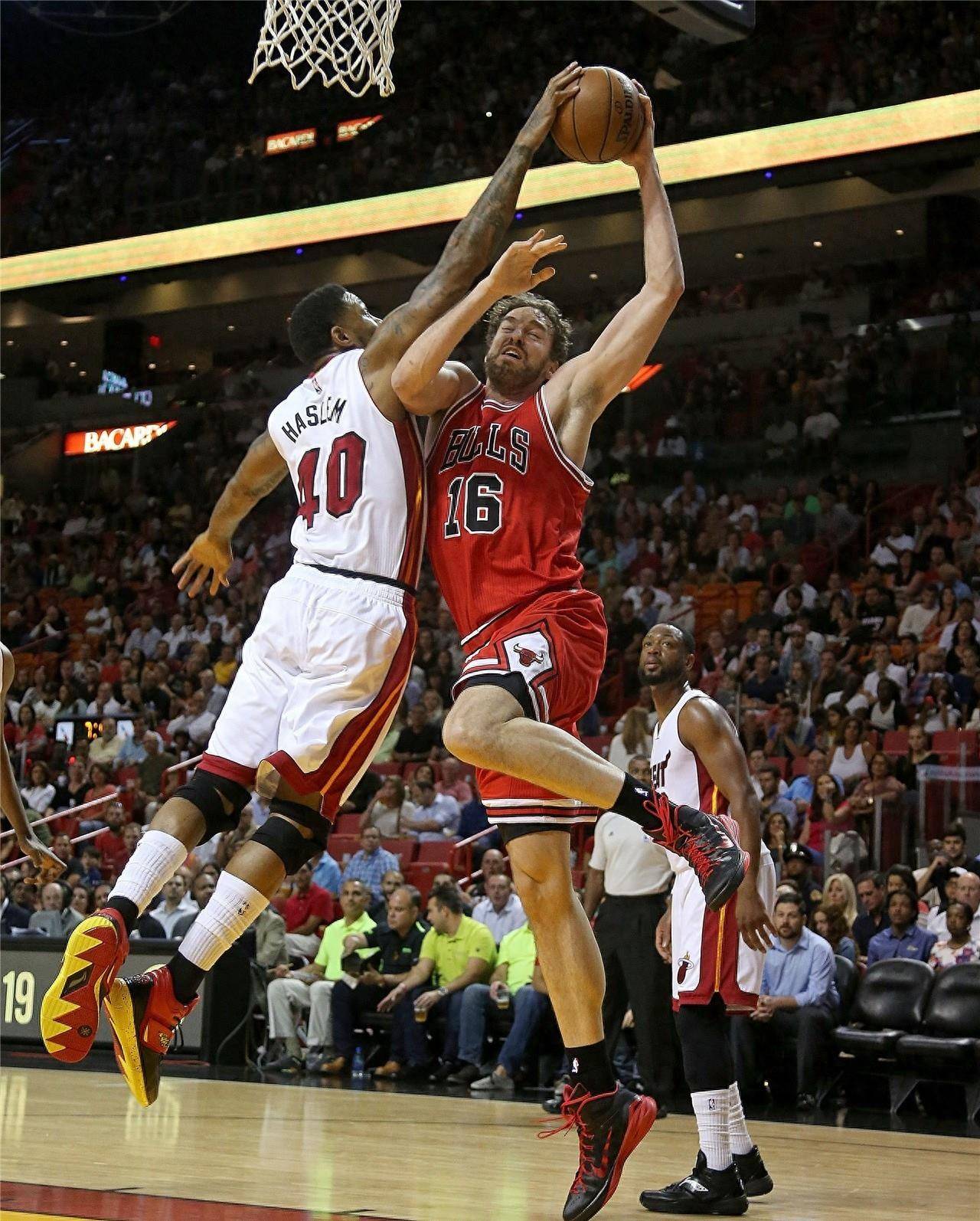 敌环伺的赛 敌环伺的赛