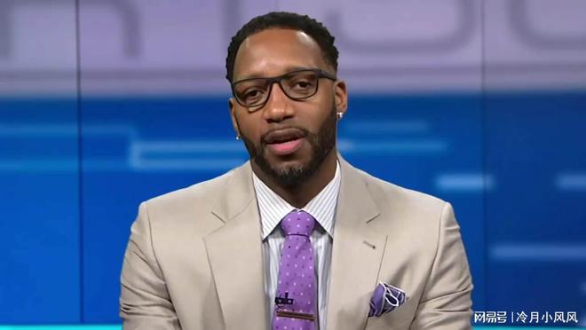 馆座无虚席 馆座无虚席