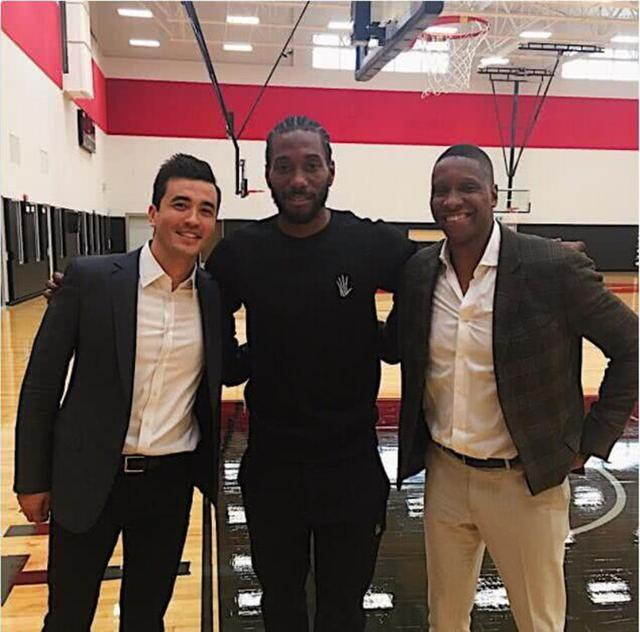 击球时脚出 击球时脚出